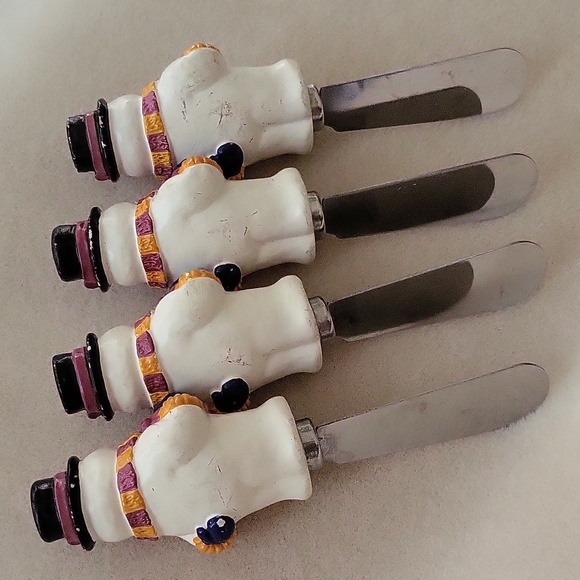 Christmas Snowmen Cooks Club Butter Knives - Picture 7 of 16